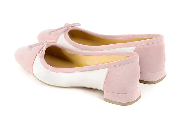 Powder pink and pure white women's ballet pumps, with low heels. Square toe. Flat flare heels. Rear view - Florence KOOIJMAN
